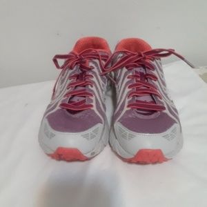 Womens Columbia Athletic Shoes sz 9M
